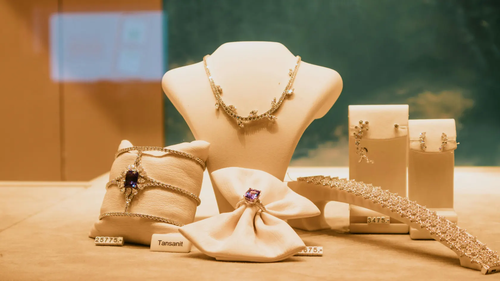 โรงรับจำนำ รับซื้อทองไหม? ไขข้อสงสัย พร้อมแนะนำทางเลือกที่ให้ราคาดีกว่า